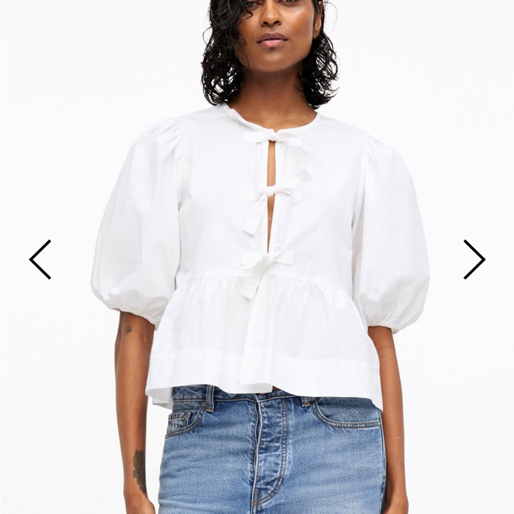 Elegant White Puff Sleeve Top